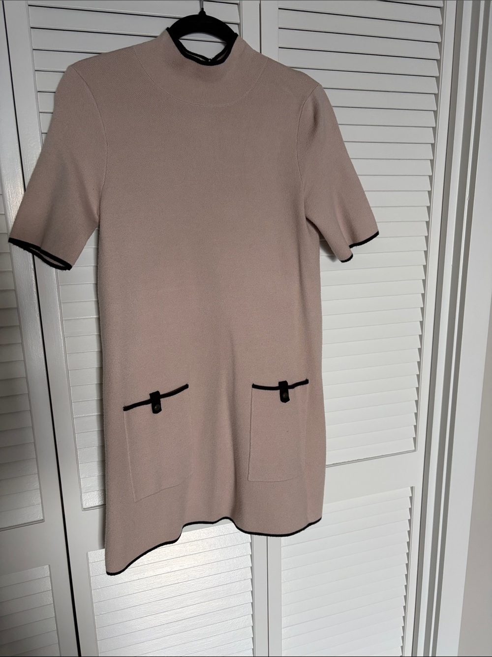 Maeve Chic Short Sleeve Knit Dress in Cream with Black Trim